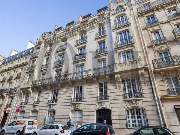 Bureaux 176 m²
