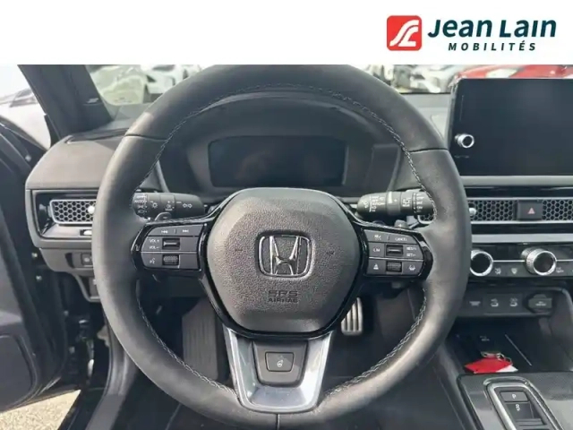 Honda Civic "e":hev 2.0 i-mmd — photo 28
