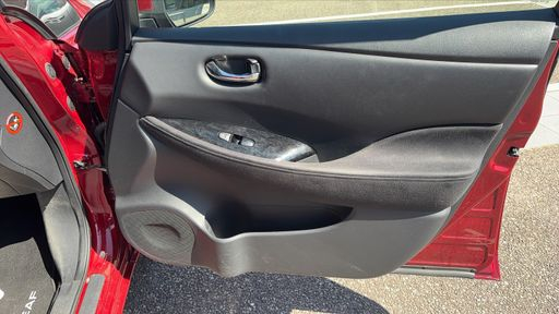 Nissan Leaf 109 24kWh - Acenta – 2013 – 94998 km – Électrique – Boîte Automatique — photo 25