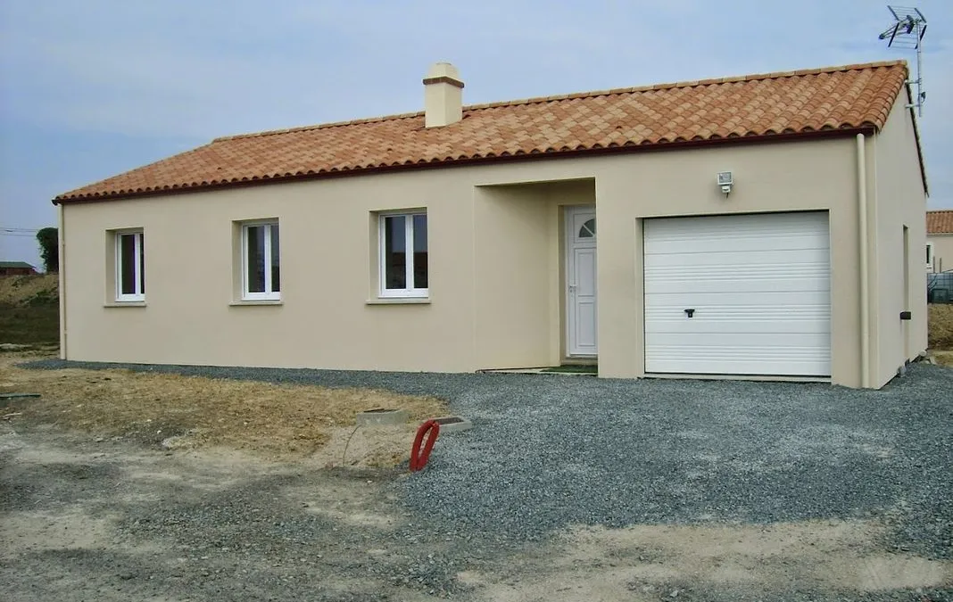 Photo 1
