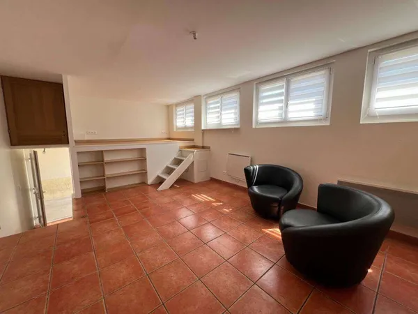 Local 32 m²