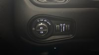 Jeep Renegade 1.3 GSE T4 150ch Brooklyn Edition BVR6 — photo 36