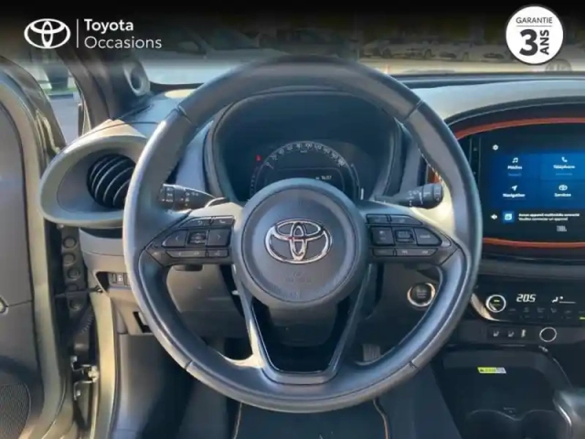 Toyota Aygo x 1.0 vvt-i 72ch air limited s-cvt — photo 11
