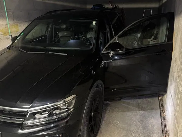 Garage/Box fermé - Voiture + stockage - Disponible immédiatement