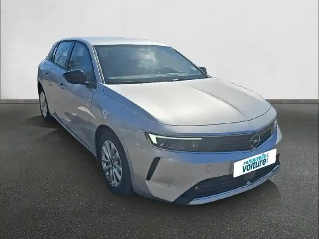 Opel Astra 1.2 turbo 110 ch bvm6 — photo 23