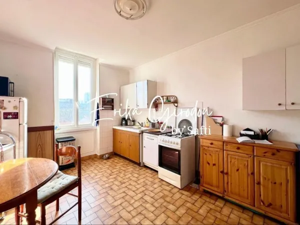 Appartement T3 avec Garage et greniers