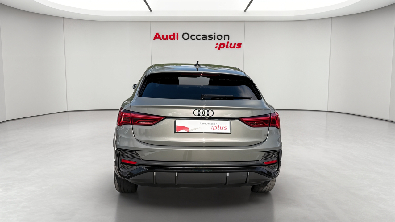 Audi Q3 Sportback 35 TFSI 150 ch S tronic 7 — photo 4