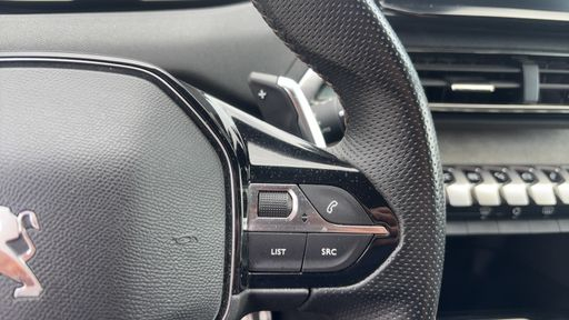 Peugeot 5008 1.5 BlueHDi 130 EAT8 - GT – 2023 – 78451 km – Diesel – Boîte Automatique — photo 16