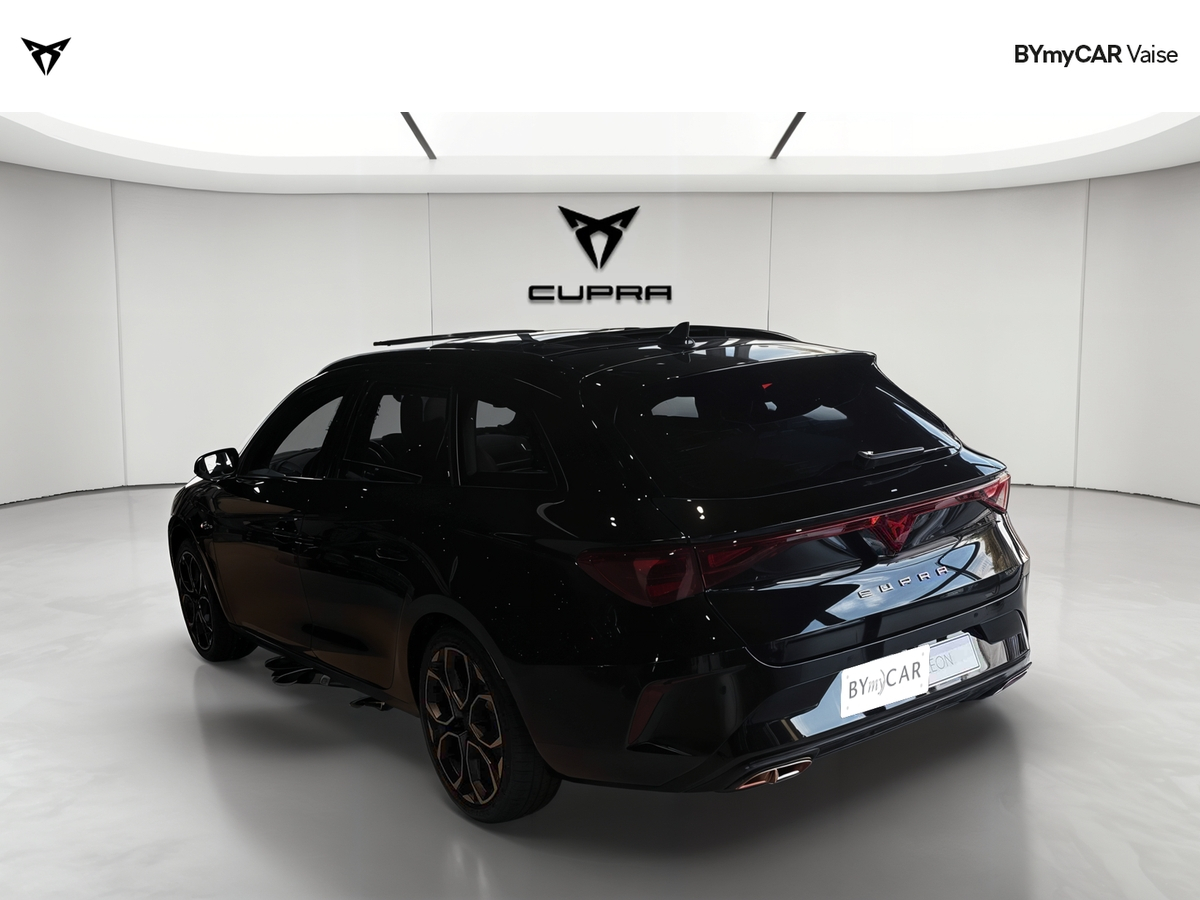 Cupra Leon Sportstourer eHybrid 204 ch DSG6 — photo 3