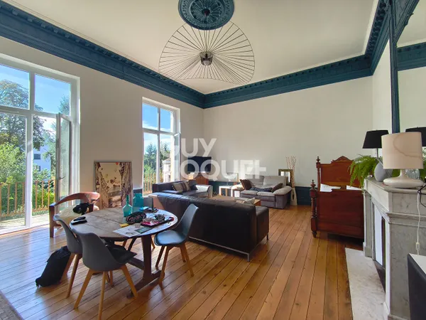 Appartement de caractère en plein coeur de Marmande 103m²