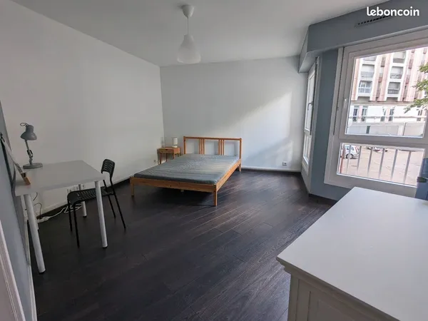 Chambre 16m² disponible | Colocation 3 pers | Europe-Vélodrome