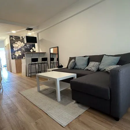 Appartement 3 pièces Cagnes-sur-Mer - idéalement situé, plages et gare à pied