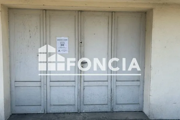 Stationnement Location Agen  10m² 65€