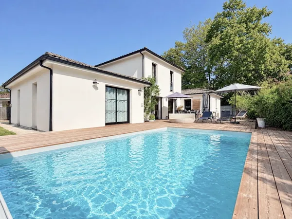 Maison contemporaine 135 m2, jardin, piscine, garage - 4 ch, Le Taillan-Médoc