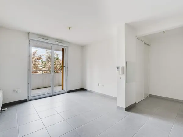 En exclusivité ! Découvrez cet appartement T3 de 54 m2, situ