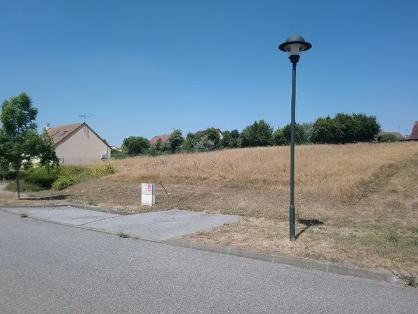 Terrain 589 m²