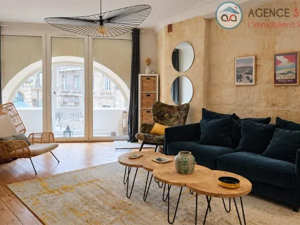 BORDEAUX QUAI RICHELIEU - APPARTEMENT T2/T3 DE 77 M² - PIER