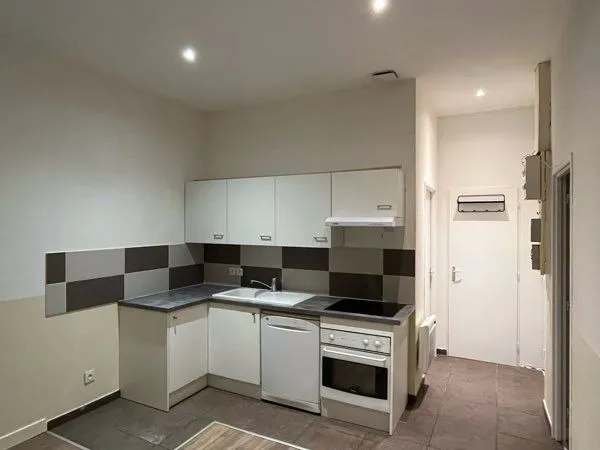 LOUE APPARTEMENT 38m² à GRENOBLE (38000) Cosy T2 de 38 m2 entièrement rénové en 2023