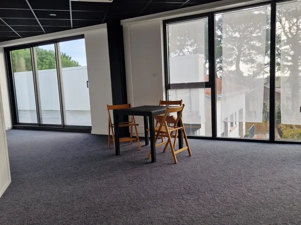 Loue espace privatif sur plateau de 85m² - Pornic