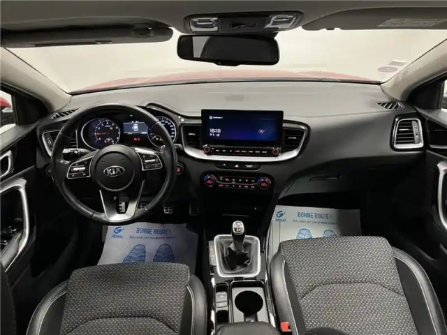 Kia Xceed 1.0l t-gdi 120 ch isg bvm6 — photo 8