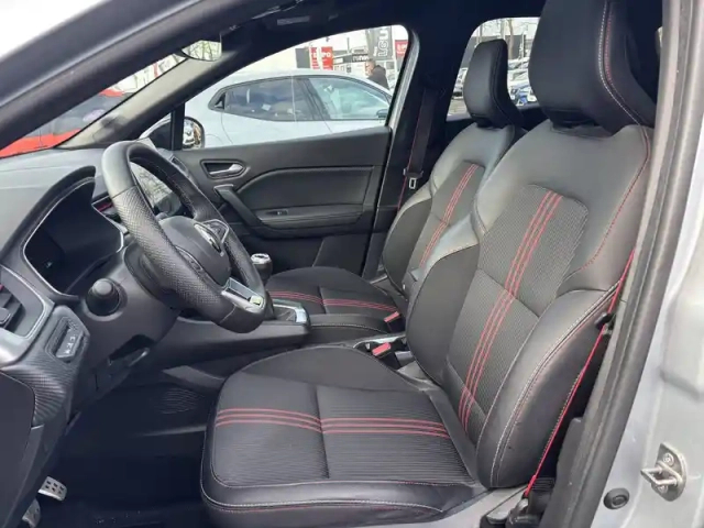 Renault Captur tce 140 - 21 — photo 115