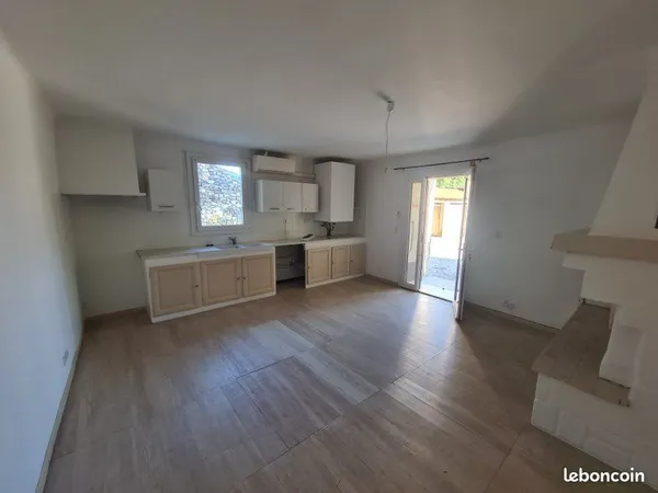 Location appartement non meublé rez de chaussée