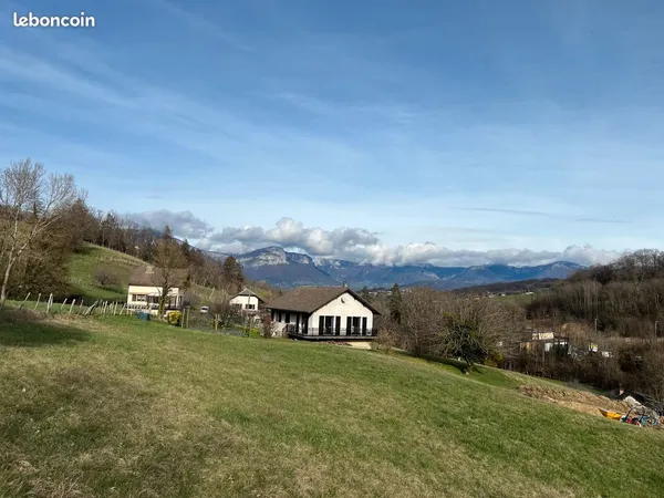 Terrain à bâtir viabilisé 1 112 m² - Vimines (73160) - Libre constructeur - 4 min de Chambéry. Idéal