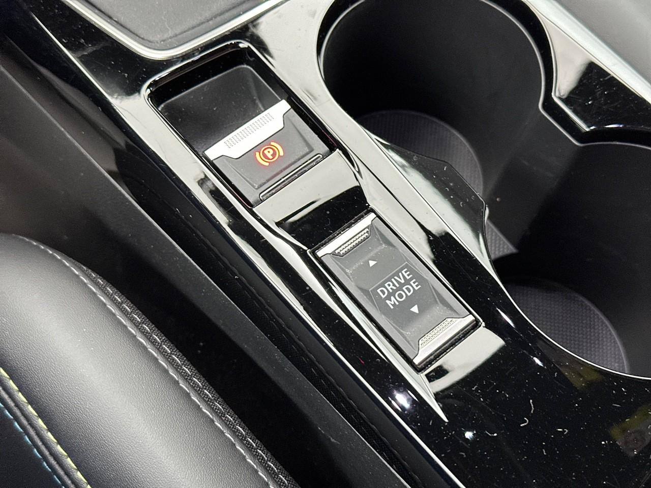 Peugeot 208 puretech 100 s&s bvm6 gt pack — photo 31