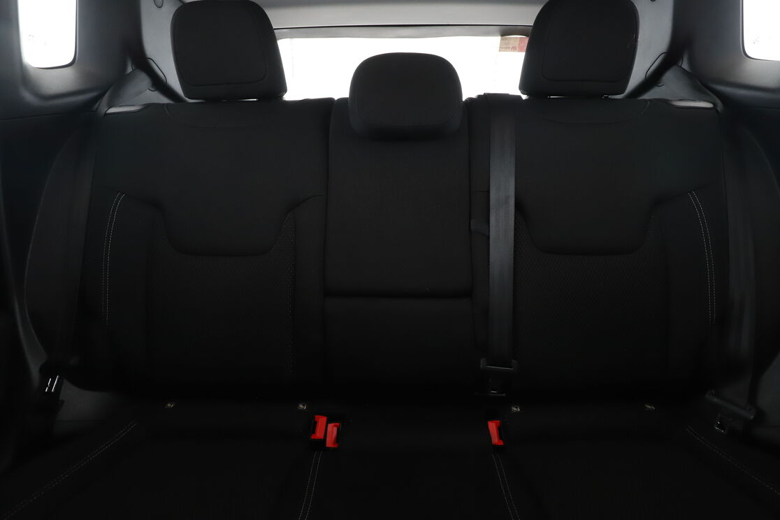 Jeep Renegade 1.6 MultiJet Limited — photo 14