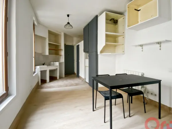 Studio 1 pièce 17 m²