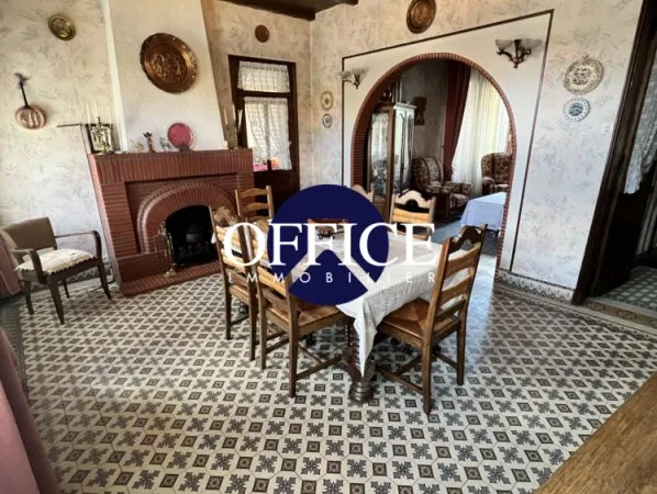 MAISON DE VILLAGE 110 M2 3 CHAMBRES JARDIN ET GARAGE - ANNAY