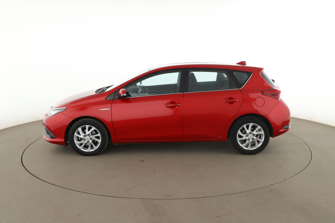 Toyota Auris 1.8 Hybride Dynamic — photo 2
