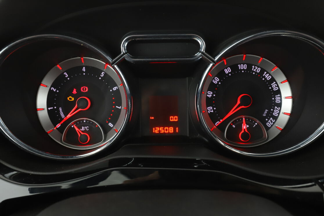 Opel Adam 1.2 Twinport Jam — photo 16