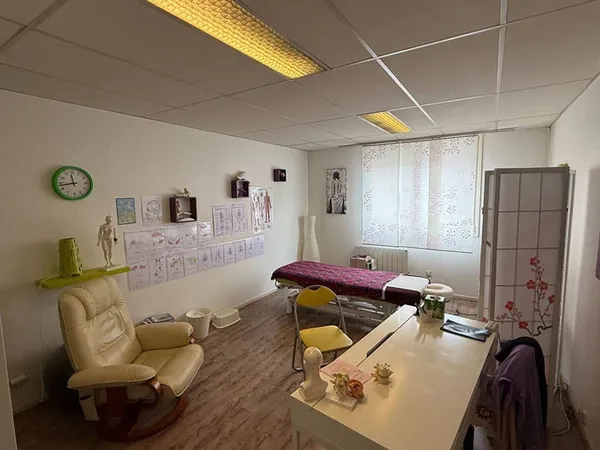 Local d'activité 74 m²
