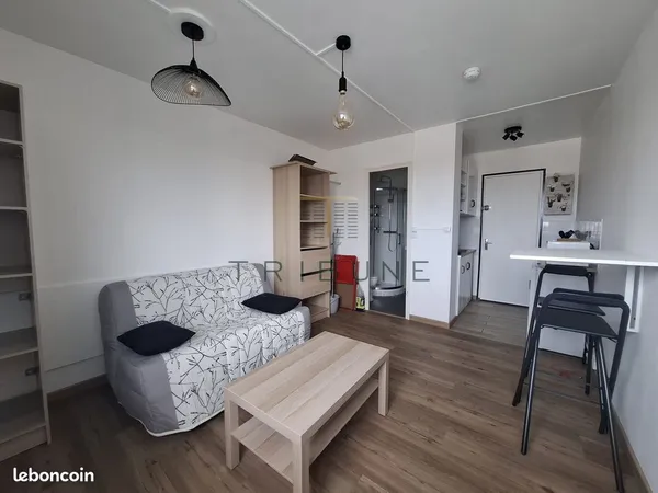 Studio 1 pièce 17 m²