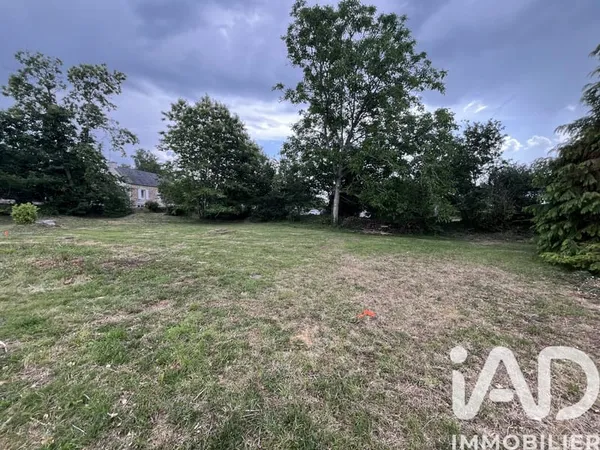 Terrain 633 m²