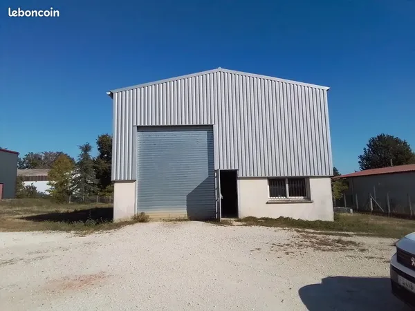 Bâtiment Commercial à louer
