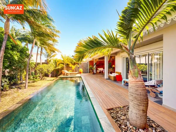 Villa 4 chambres, piscine à débordement