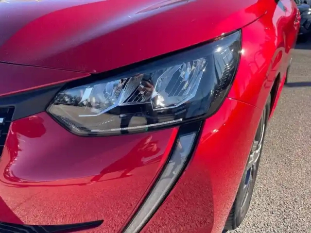 Peugeot 208 puretech 100 s&amp;s bvm6 — photo 11