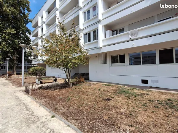 Appartement 4 pièces 77 m²