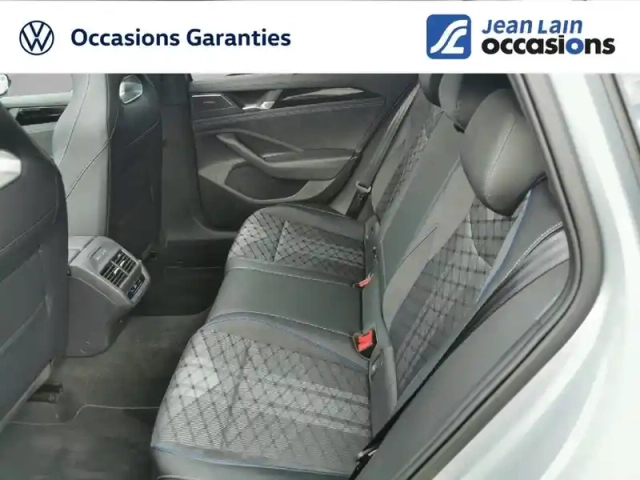 Volkswagen Passat 1.5 etsi opf 150 dsg7 — photo 30