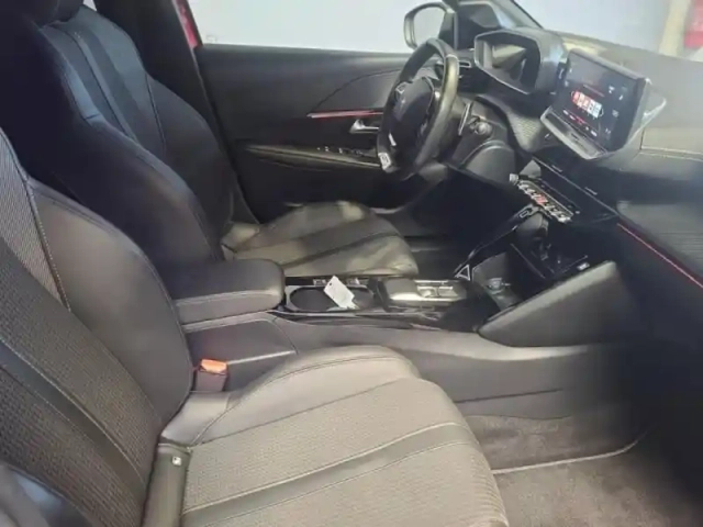 Peugeot 208 1.2 puretech 130ch s&amp;s gt eat8 — photo 10