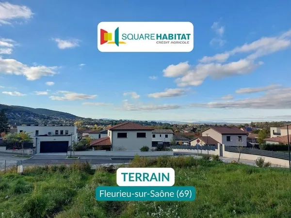Terrain constructible 793 m²