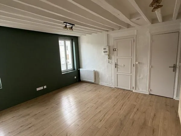 Appartement à louer T2 - 43 m² - Saint-Désir / proche Lisieux - 1er étage