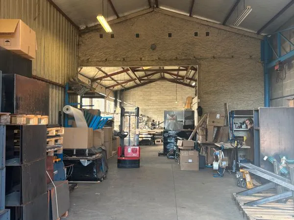Local d'activité / atelier