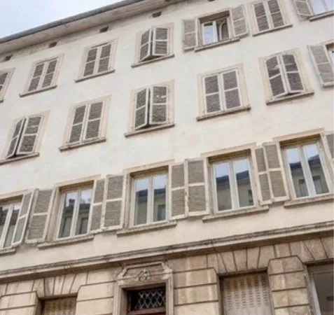 Vends grand appartement