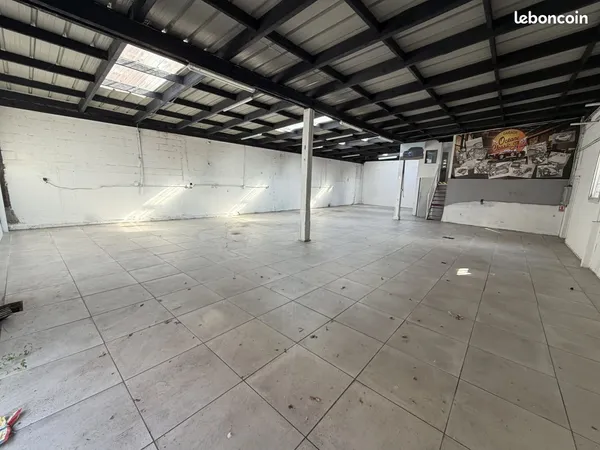 Local 190 m² Le Havre