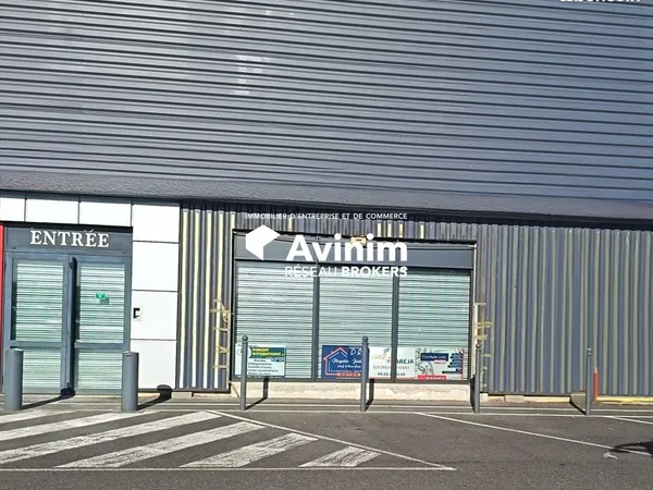 Local commercial 300 m² Ibos