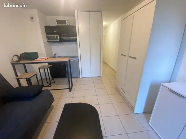 Studio meublé Cenon 540 euros tcc
