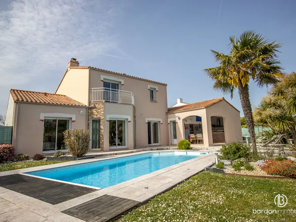Maison de caractère - 198 m² - Secteur recherché